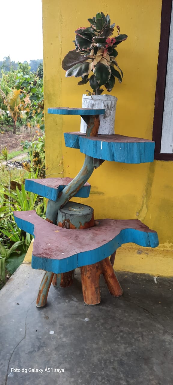 Kerajinan Tangan Limbah Kayu